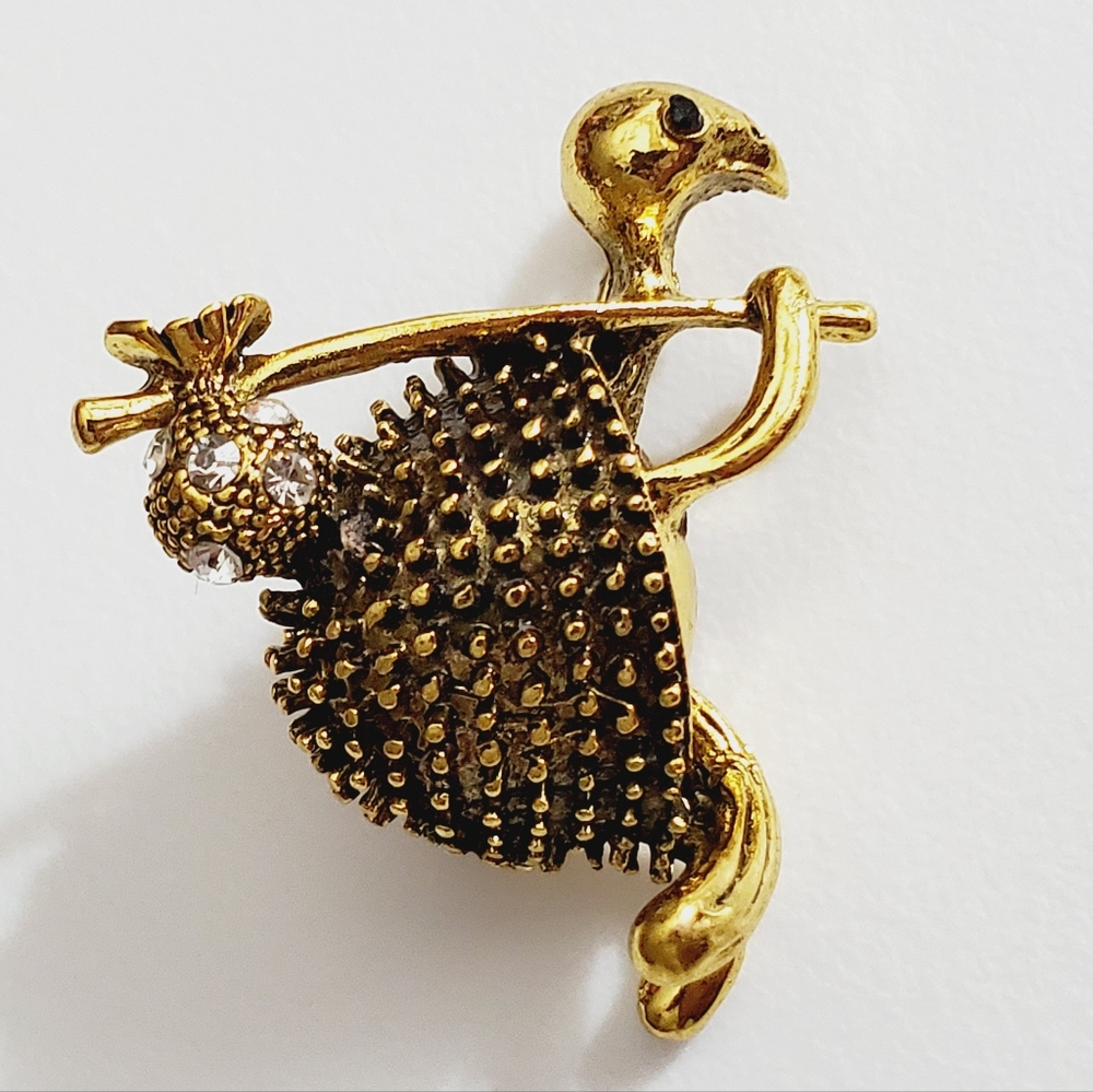 Vtg style turtle brooch pin crystals antique gold Adorable - Picture 1 of 9